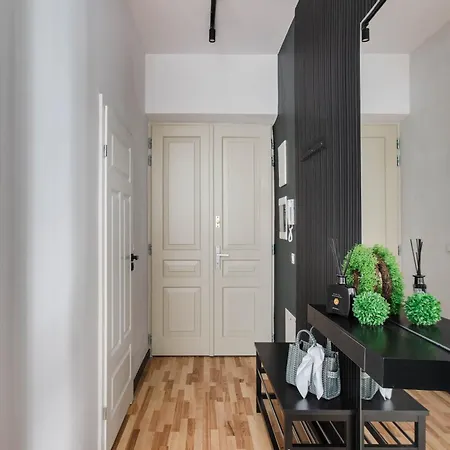 4 In A Beautiful Historic Old Town Building Occupy Whole Floor Kraków