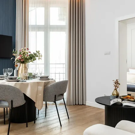 4 In A Beautiful Historic Old Town Building Occupy Whole Floor * Krakow